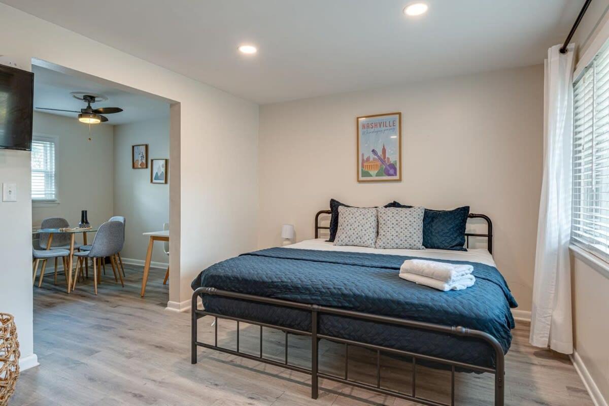 Berry Hill Urban Oasis - By 12 South & Vanderbilt Apartment *